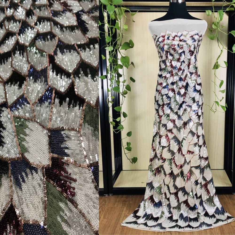 2020 New Beautiful Popular Wholesale Embroidery Sequin Lace Fabric Mesh